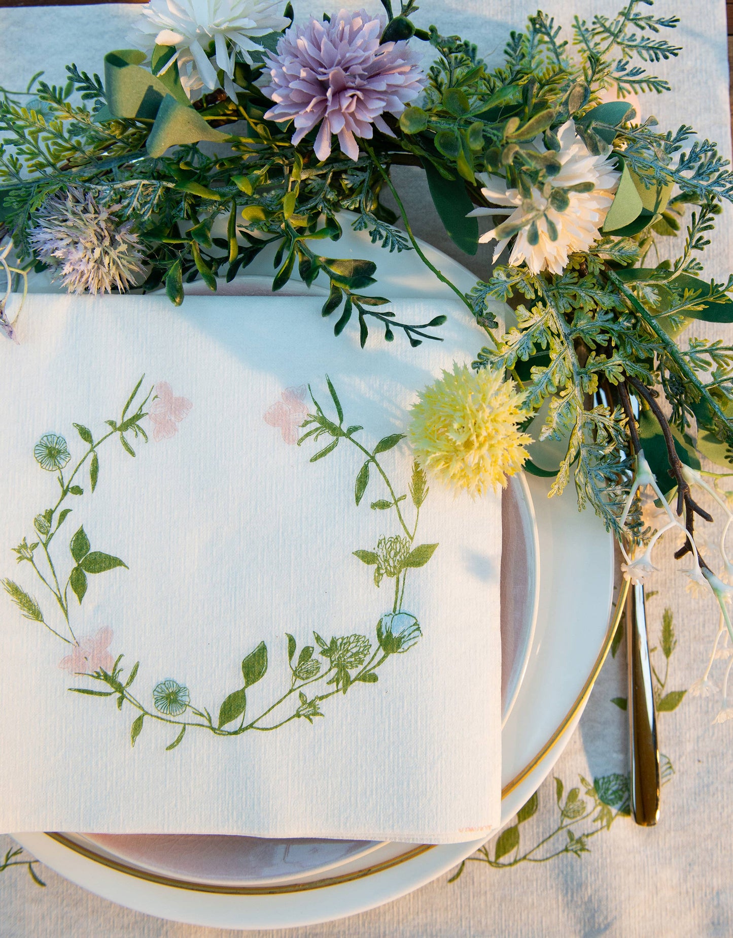 Fleurs de Pres Dinner Napkin