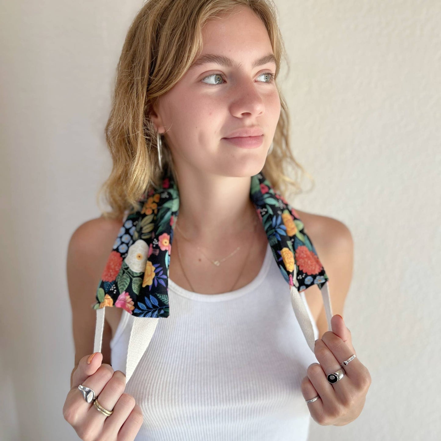 Neck Wrap - Simple Arcs