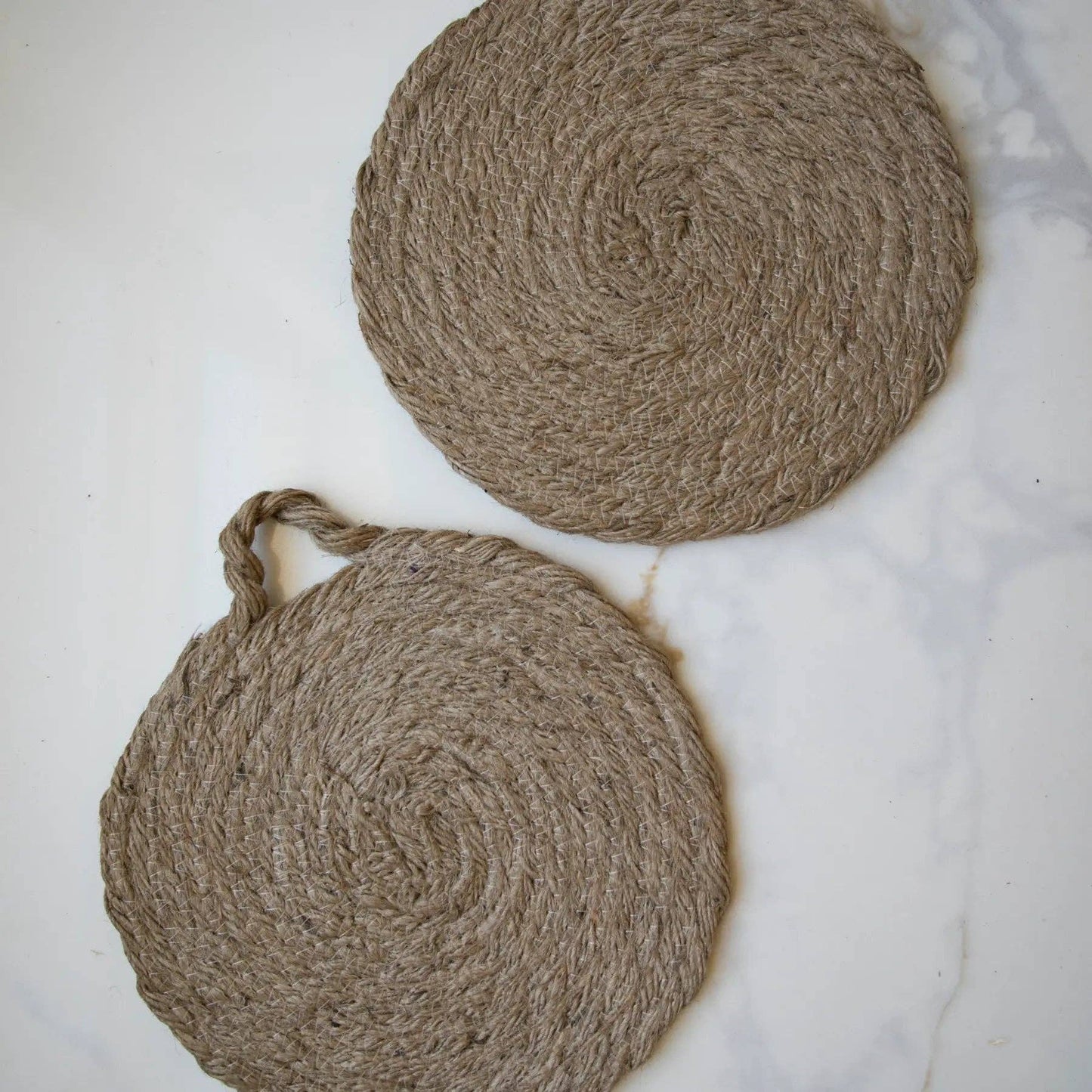 Round Woven Natural Trivets with Handle